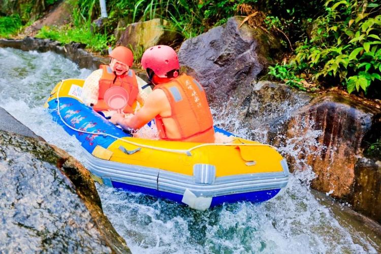 贵州年轻人“洞”见清凉山地新玩法重构夏日体验(图1)