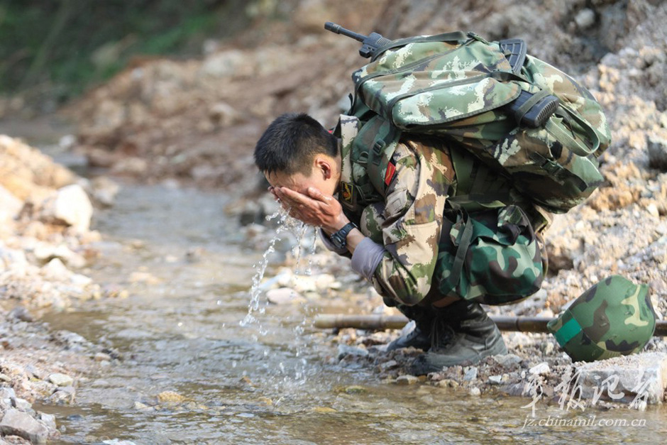 户外登山季：安全第一！你需要牢记的野外生存指南