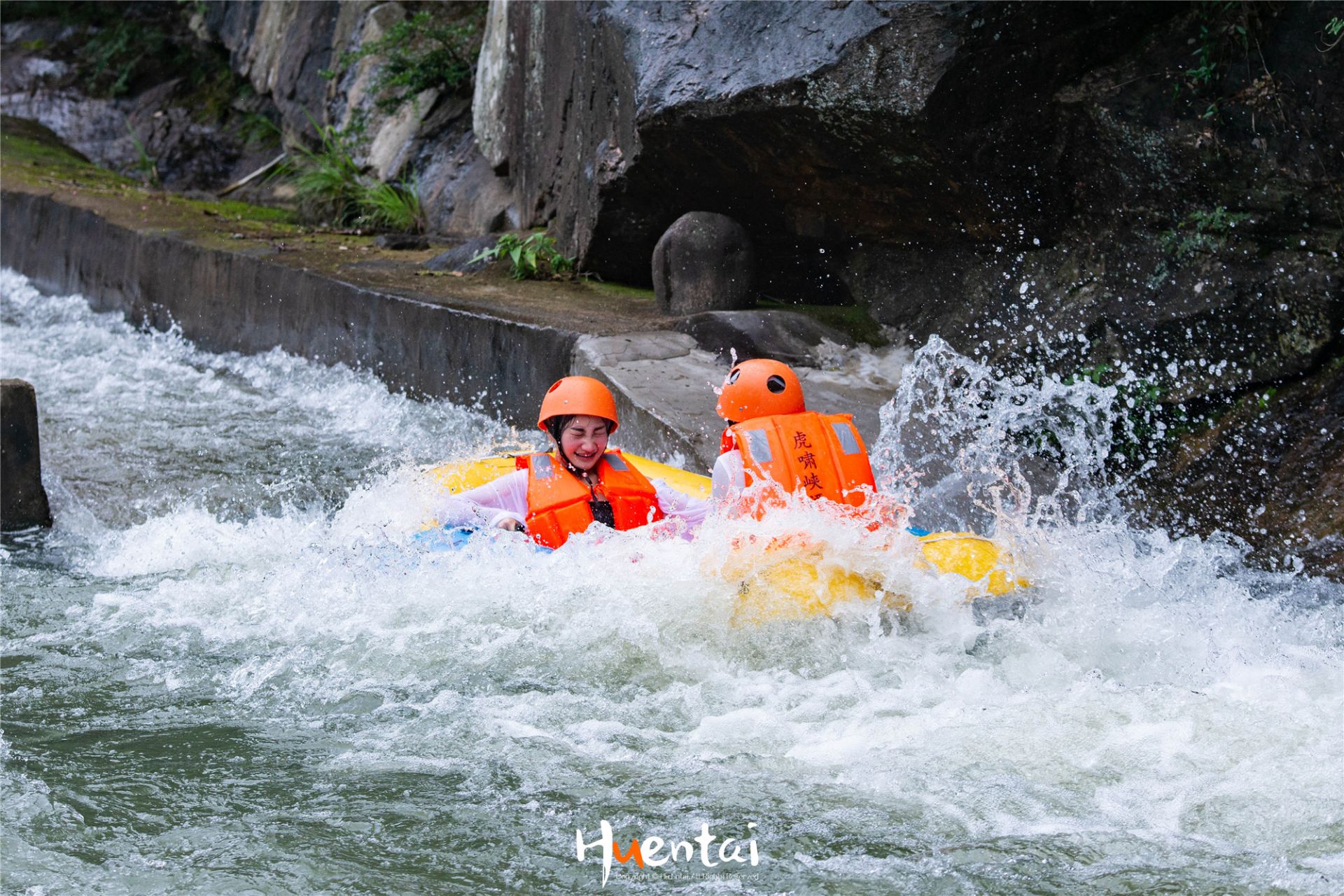 200人连夜进山找回7个大人与6个孩子谁来为“任性进山”买单？(图1)