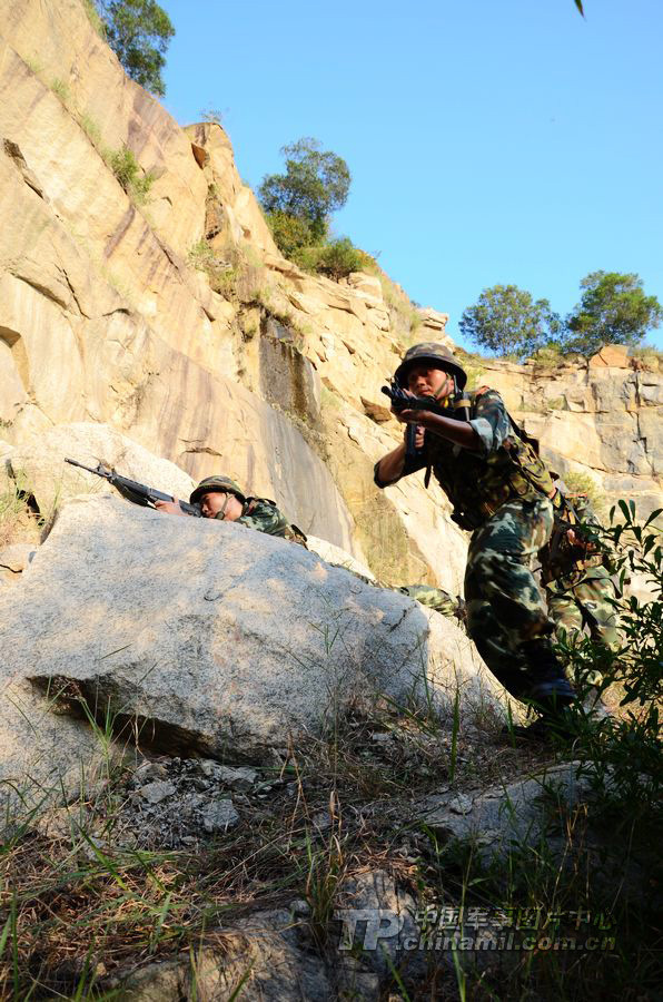 军报记者寻根行丨追寻那股英雄气(图1)