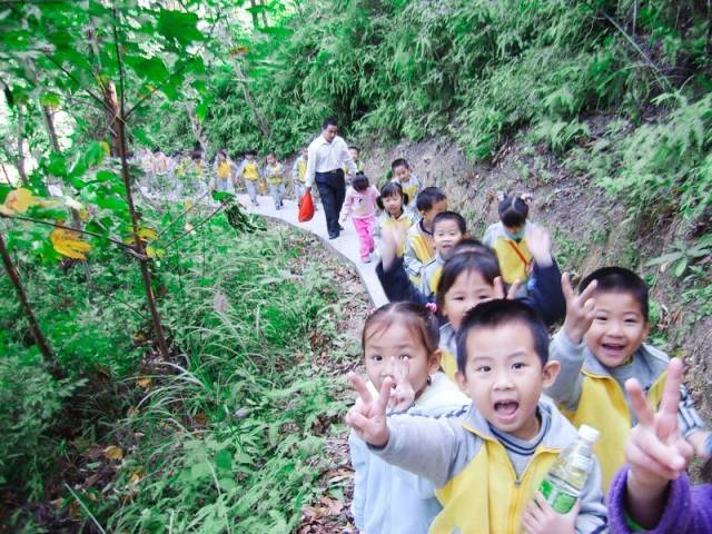 内蒙古一牧民家中发现5只兔狲幼崽！